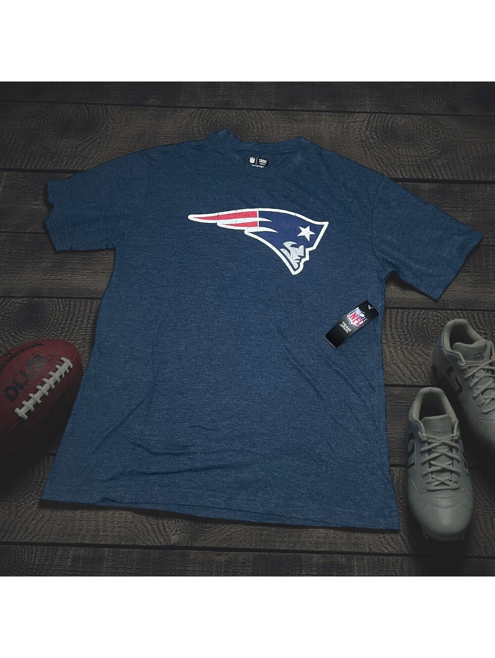 NEW NFL Patriots Mens Size XL Team Apparel New England Blue Logo T-Shirt Tee